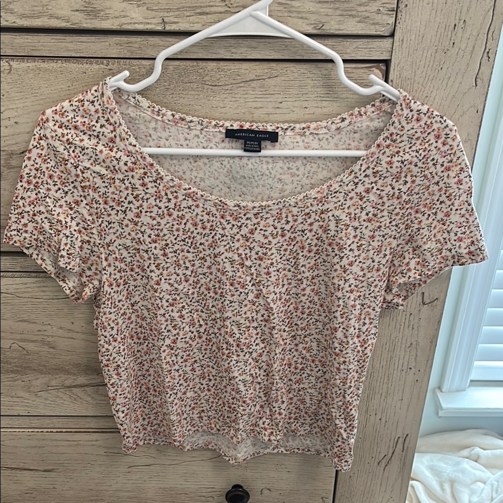 American Eagle Outfitters Floral Print Babydoll Tee